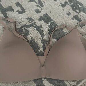 Lululemon bra 32A